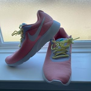 Nike Sneakers Size 9